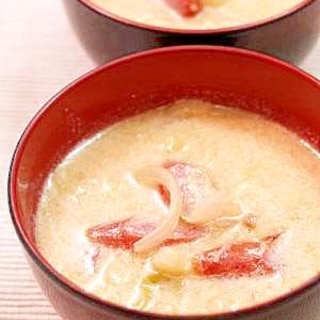 洋風豆乳ごま味噌スープ